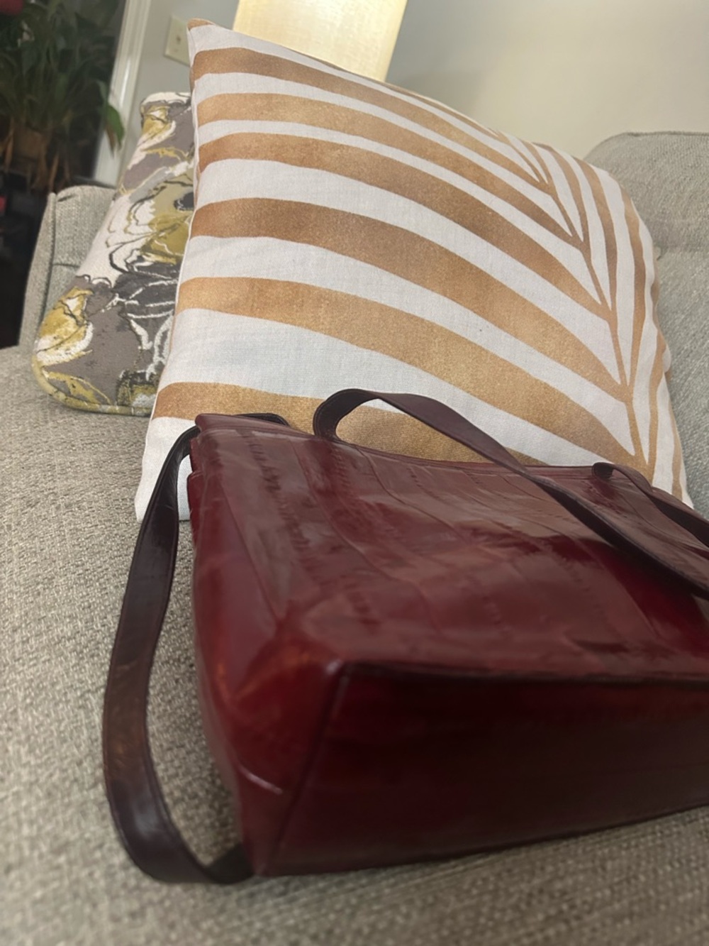 Vintage 90s Burgundy Sunco Korea Eel Skin Bag | Slim Minimalist Quiet Luxury - Picture 10 of 16